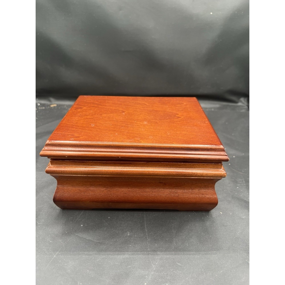 🌿 Vintage Wooden Jewelry Box • 1 Removable Tray • 7" x 6" x 3.5" 🌿